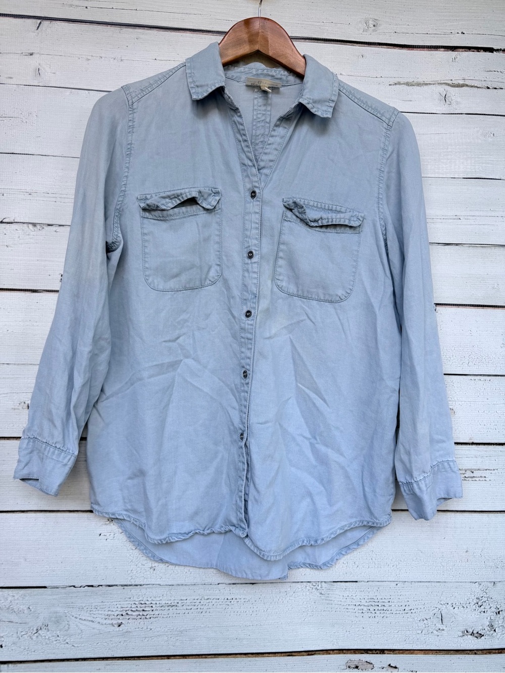 Hester & Orchard Tencel Chambray Utility Button Down Shirt - Small